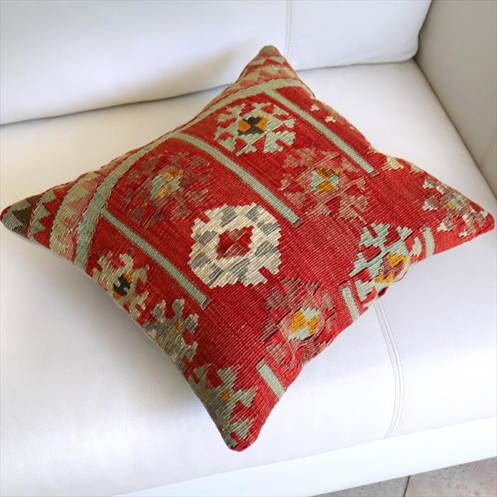 オールドキリム クッションカバー 40x36cm 赤いサンドゥク Turkish Old