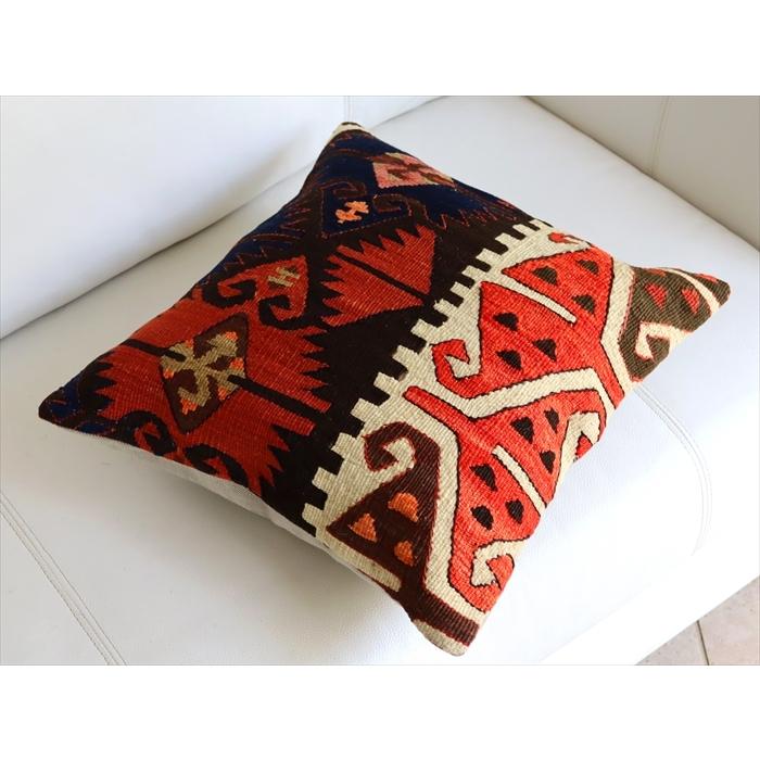 オールドキリム クッションカバー 41x39cm   エリベリンデ ワン Turkish Old Kilim Cushion | ブランド登録なし | 02
