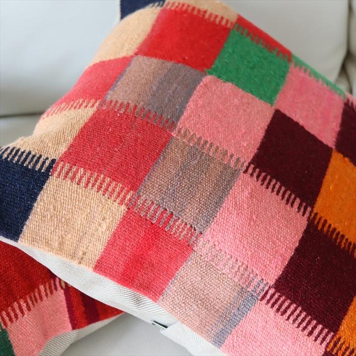 オールドキリム　クッションカバー 40cm Old Kilim Cushion カラフルなグリッド OUTLET サービス品 | ブランド登録なし | 02
