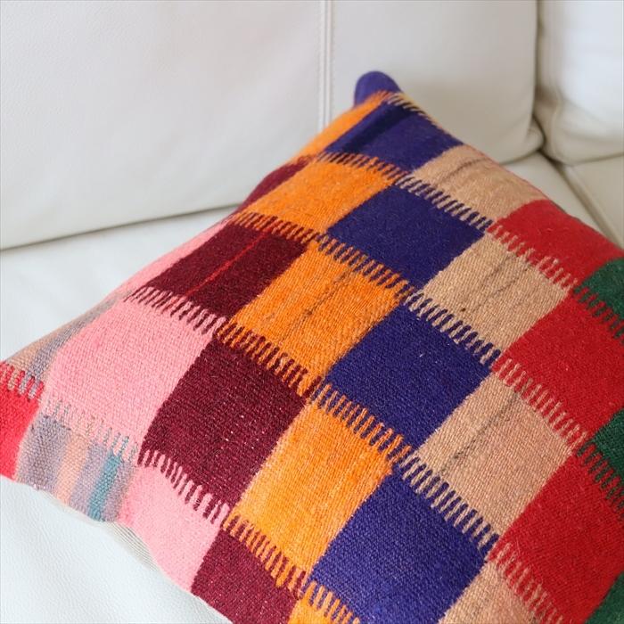オールドキリム　クッションカバー 40cm Old Kilim Cushion カラフルなグリッド OUTLET サービス品 | ブランド登録なし | 01