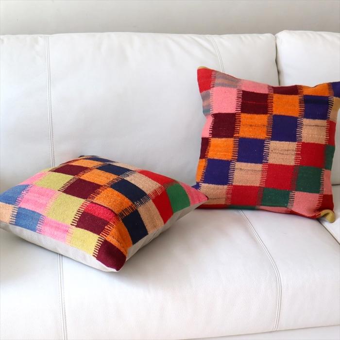 オールドキリム　クッションカバー 40cm Old Kilim Cushion カラフルなグリッド OUTLET サービス品 | ブランド登録なし | 02