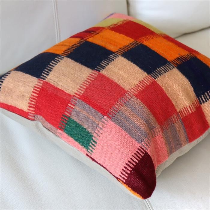 オールドキリム　クッションカバー 40cm Old Kilim Cushion カラフルなグリッド OUTLET サービス品 | ブランド登録なし | 01