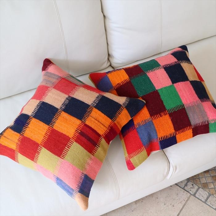 オールドキリム　クッションカバー 40cm Old Kilim Cushion カラフルなグリッド OUTLET サービス品 | ブランド登録なし | 02