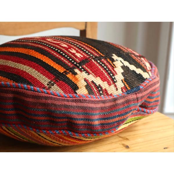 ガジャリキリムクッションカバー 円形 ラウンド型  Lサイズフックのモチーフ | ブランド登録なし | 03