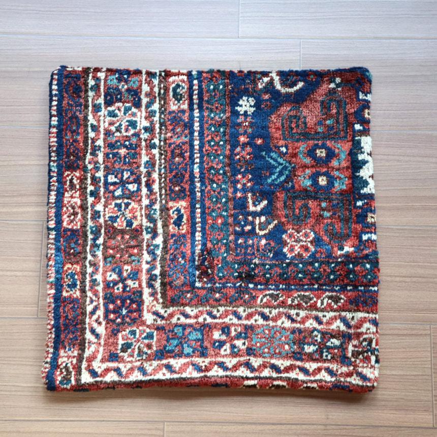 アンティークラグ クッションカバー 50×49cm カシュカイ族 手織り絨毯(修理あとあり） | ブランド登録なし | 08