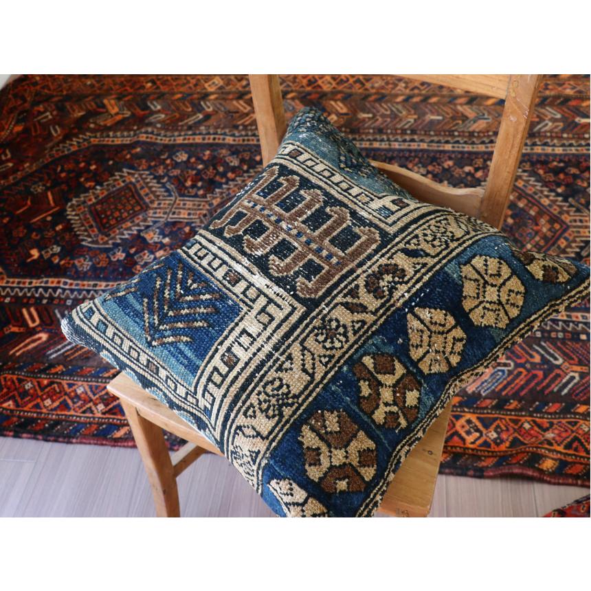 アンティークラグ クッションカバー 49×49cm カシュカイ族 手織り絨毯 | ブランド登録なし | 02