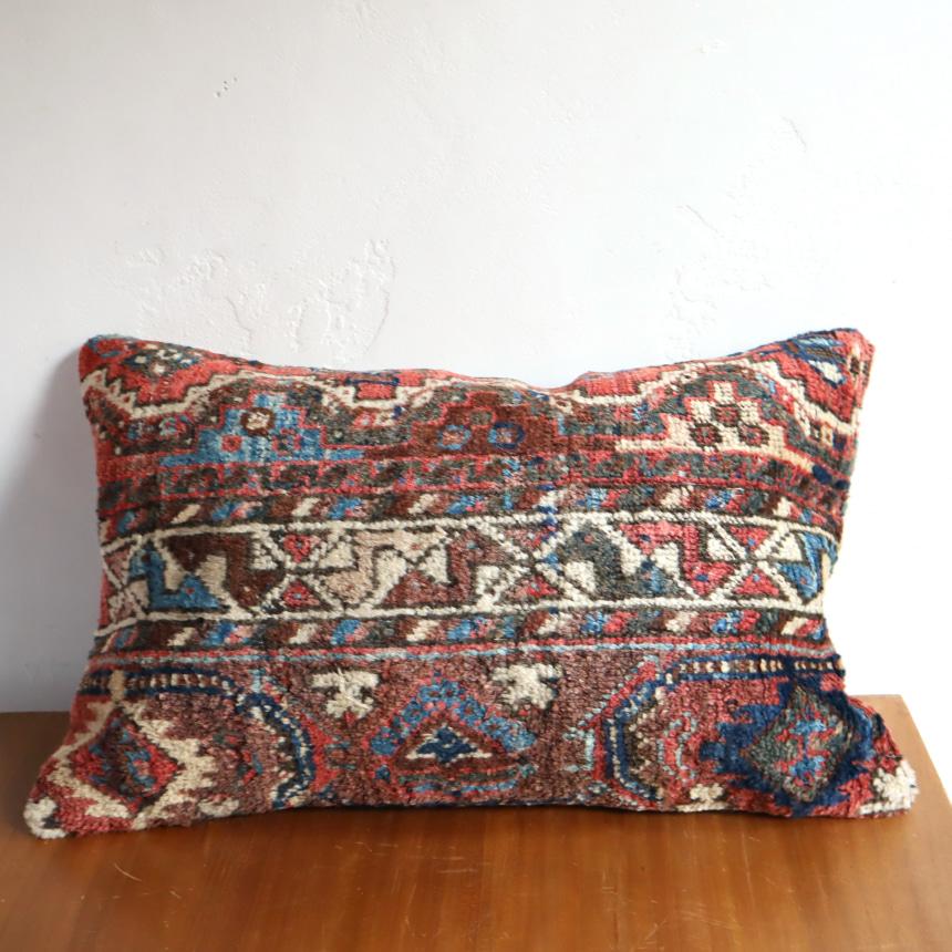 アンティークラグ クッションカバー 60×40cm カシュカイ族 手織り絨毯（ファスナー不良） | ブランド登録なし