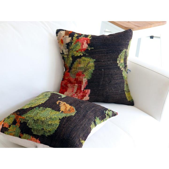 オールドキリム クッションカバー 40×40cm モルダヴィア Old Kiilim Cushion | ブランド登録なし | 01