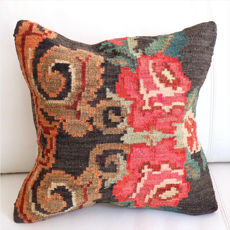 オールドキリム クッションカバー 40×40cm モルダヴィア Old Kiilim Cushion | ブランド登録なし