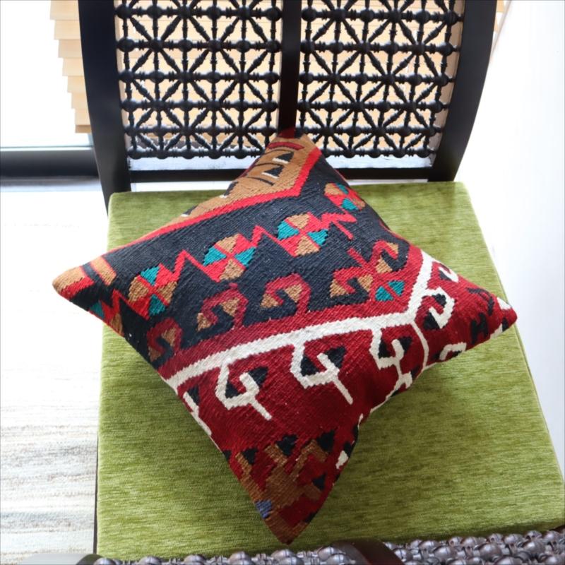 オールドキリム クッションカバーカイセリ地方 チフカナットキリム |  | 01
