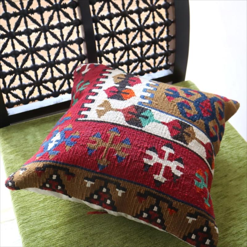 オールドキリム クッションカバーカイセリ地方 チフカナットキリム |  | 01