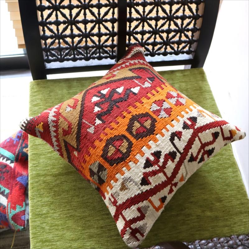 オールドキリム クッションカバーカイセリ地方 チフカナットキリム |  | 01