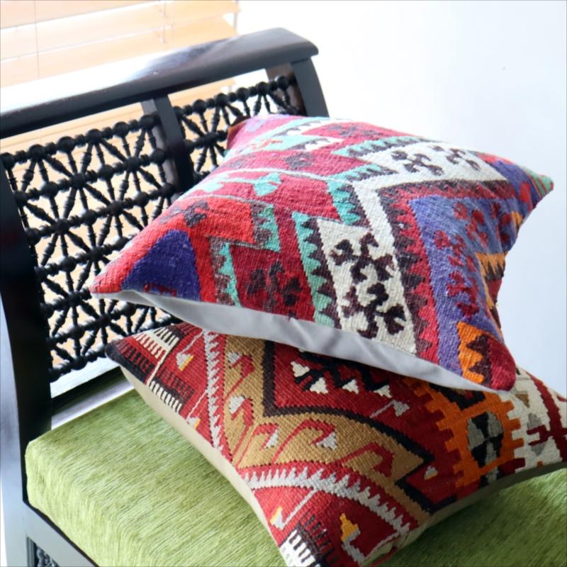 オールドキリム クッションカバーカイセリ地方 チフカナットキリム |  | 03