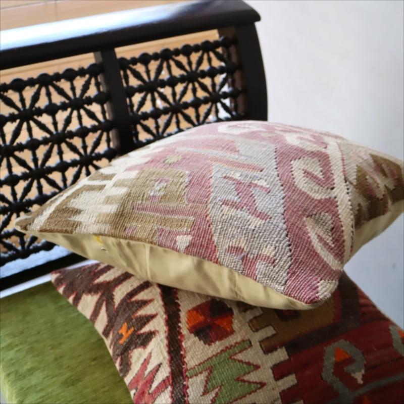 オールドキリム クッションカバーカイセリ地方 チフカナットキリム |  | 03