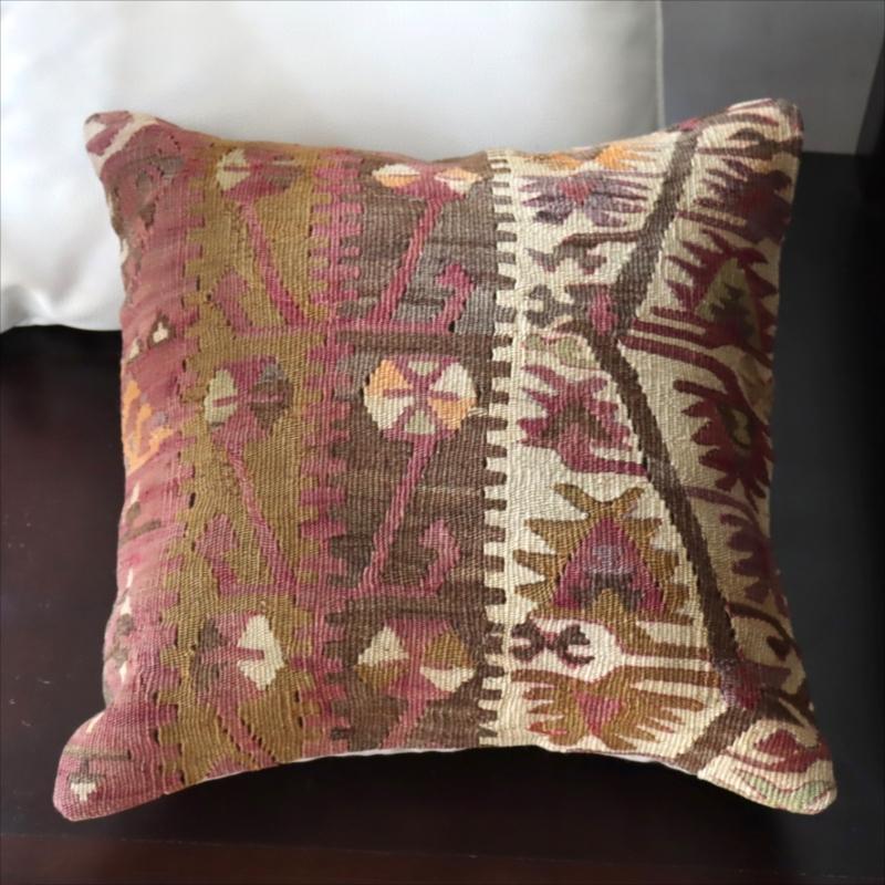 オールドキリム クッションカバーカイセリ地方 チフカナットキリム | 