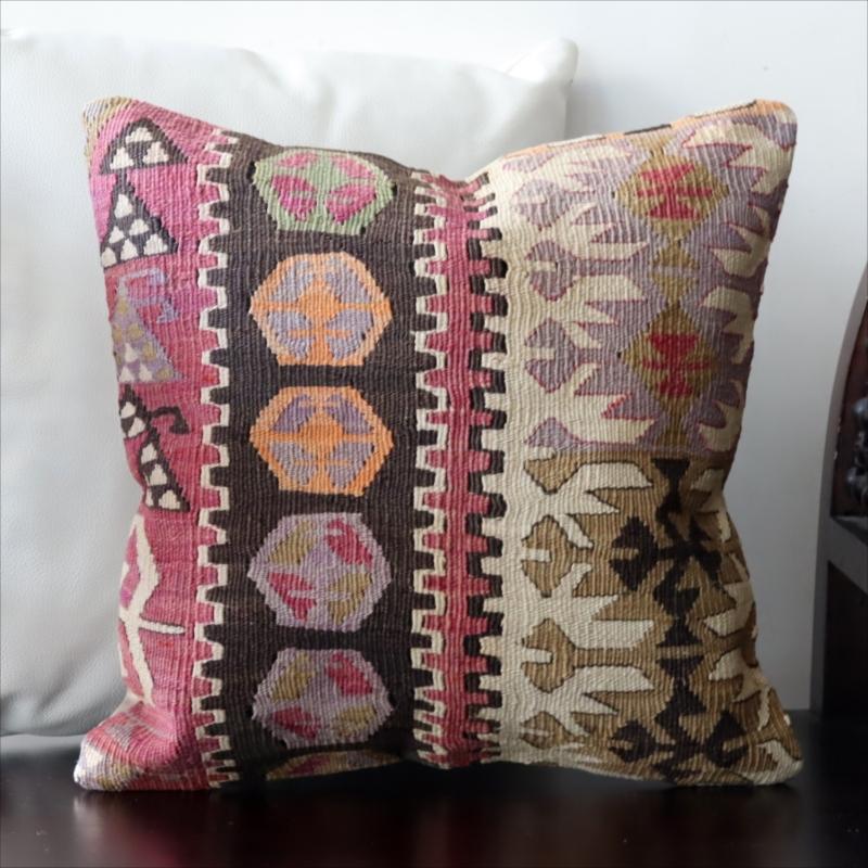 オールドキリム クッションカバーカイセリ地方 チフカナットキリム | 