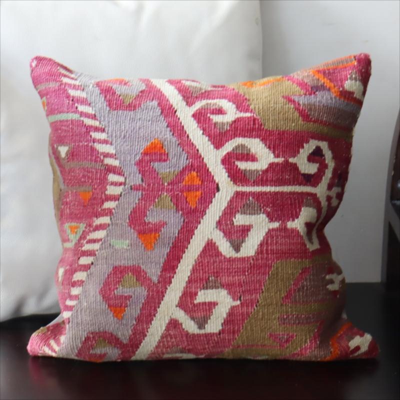 オールドキリム クッションカバーカイセリ地方 チフカナットキリム | 