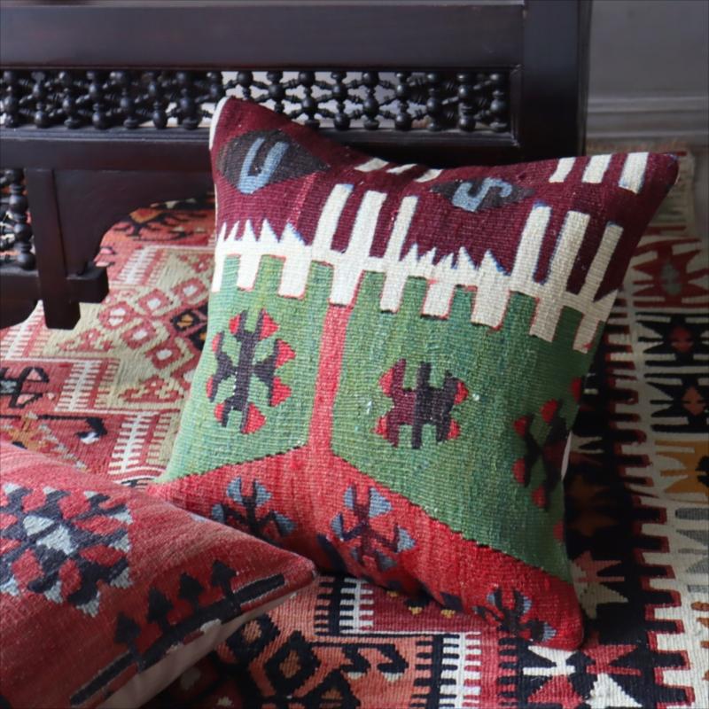 オールドキリム クッションカバートルコ南部アダナ地方 チフカナットキリム |  | 01