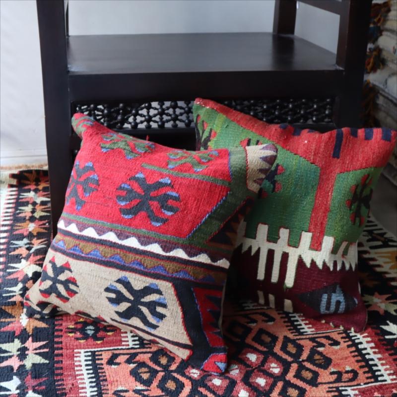 オールドキリム クッションカバーシワス地方 チフカナットキリム |  | 04