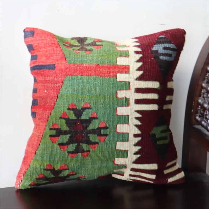 オールドキリム クッションカバーマラテヤ チフカナットキリム | 