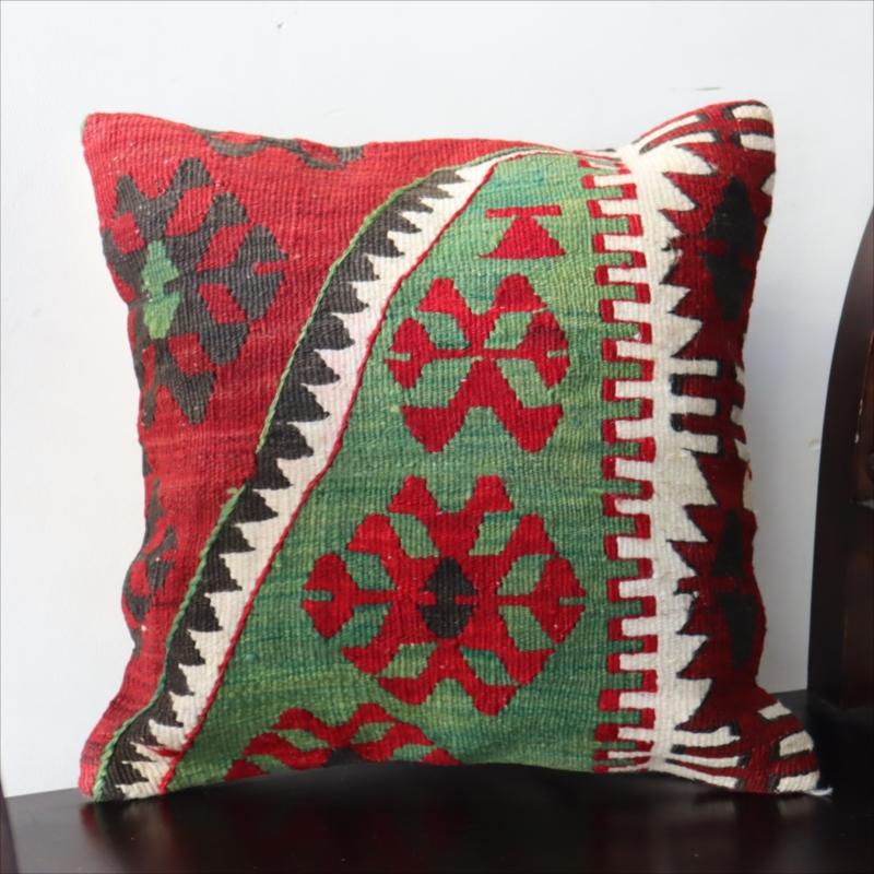 オールドキリム クッションカバーマラテヤ チフカナットキリム | 
