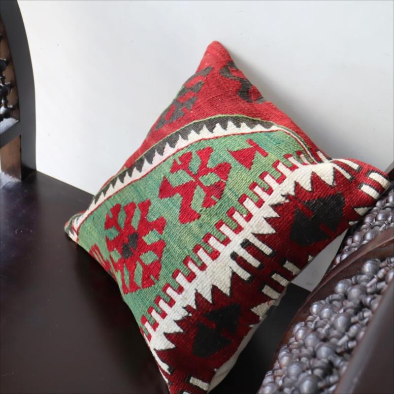 オールドキリム クッションカバーマラテヤ チフカナットキリム |  | 01