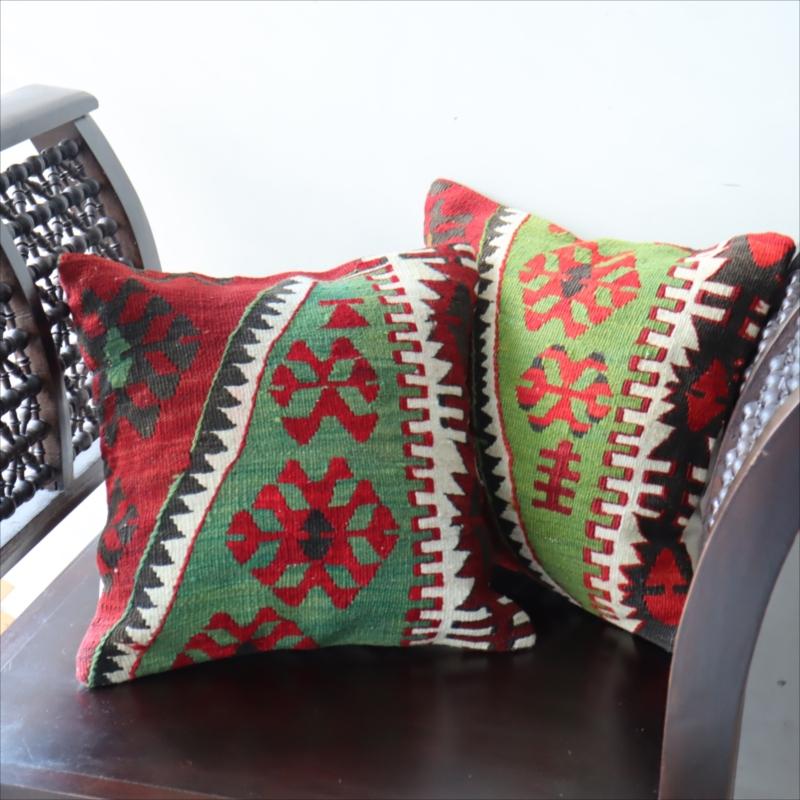 オールドキリム クッションカバーマラテヤ チフカナットキリム |  | 03