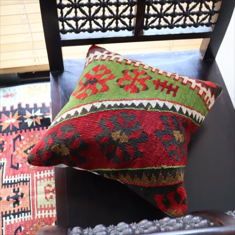 オールドキリム クッションカバーマラテヤ チフカナットキリム |  | 01