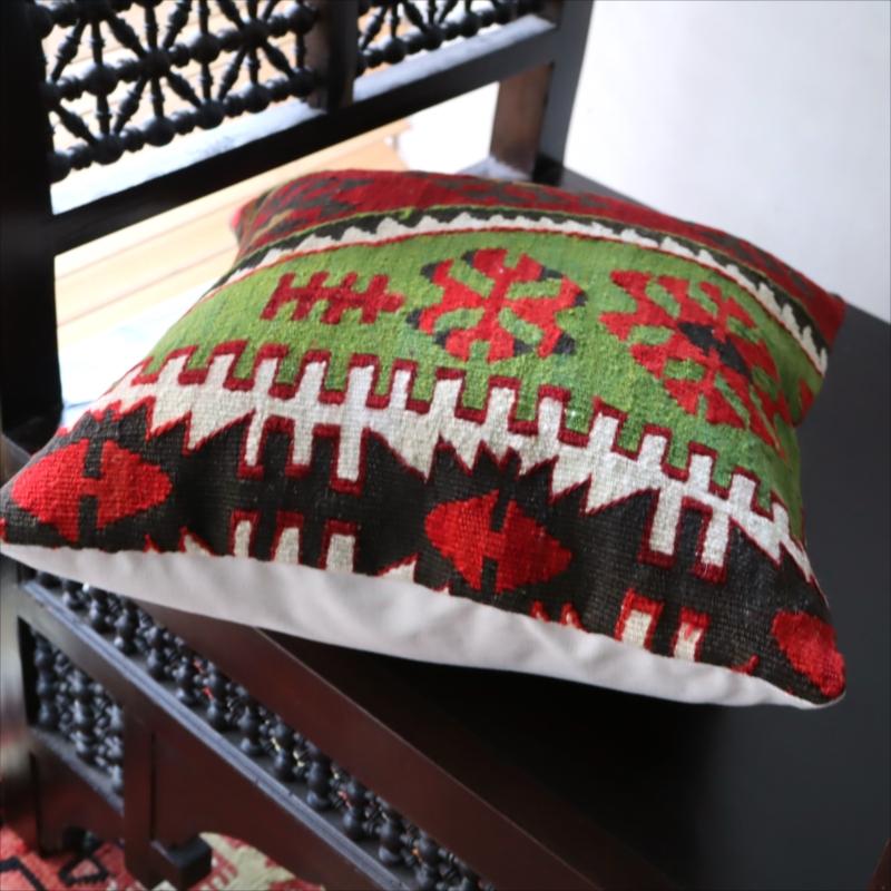 オールドキリム クッションカバーマラテヤ チフカナットキリム |  | 02