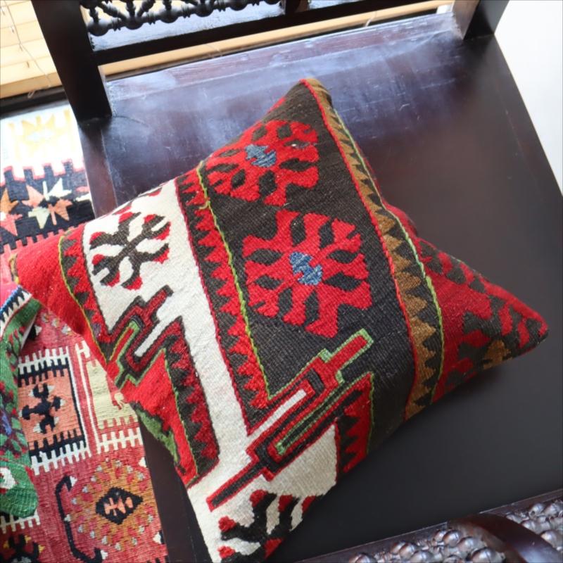 オールドキリム クッションカバーマラテヤ チフカナットキリム |  | 03