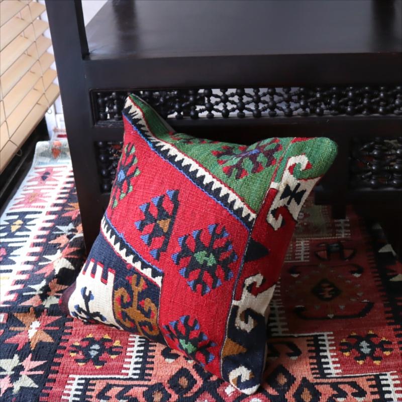 オールドキリム クッションカバーマラテヤ チフカナットキリム |  | 02
