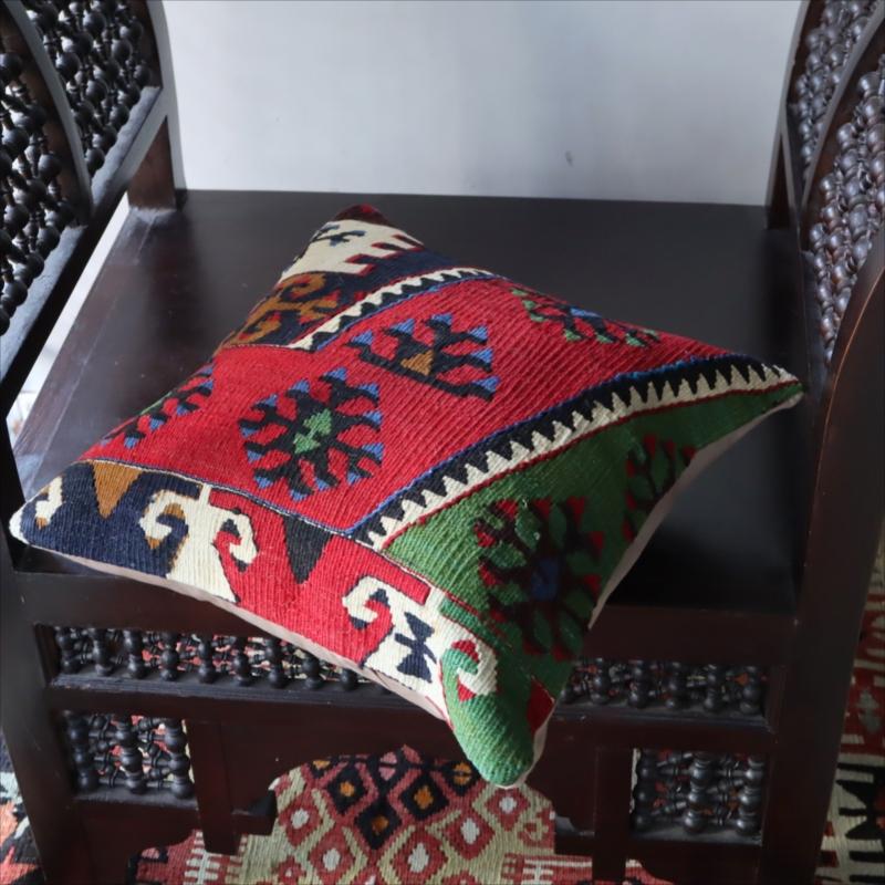 オールドキリム クッションカバーマラテヤ チフカナットキリム |  | 03