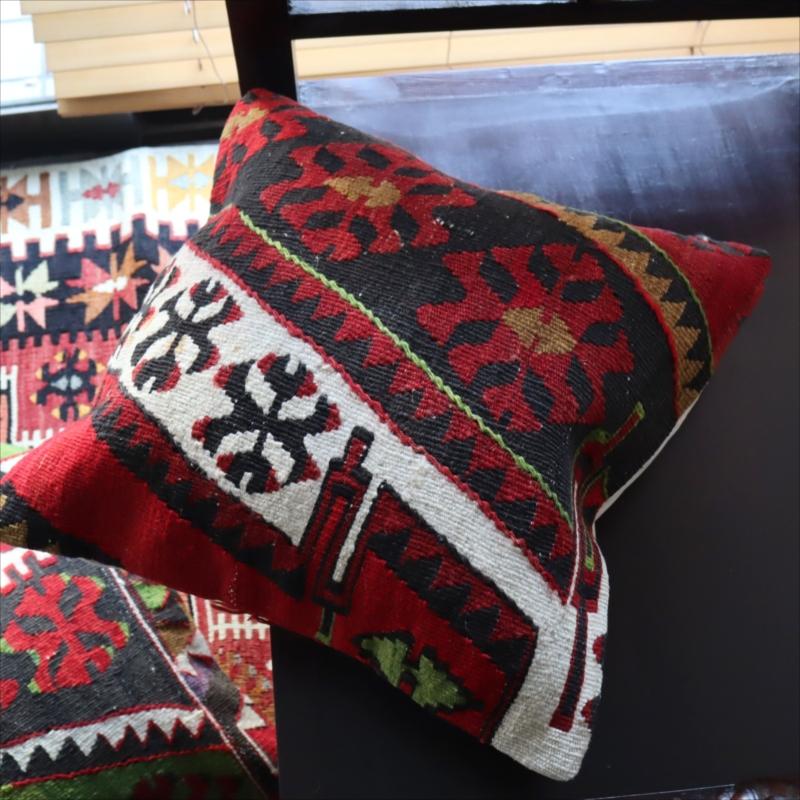 オールドキリム クッションカバーマラテヤ チフカナットキリム |  | 01