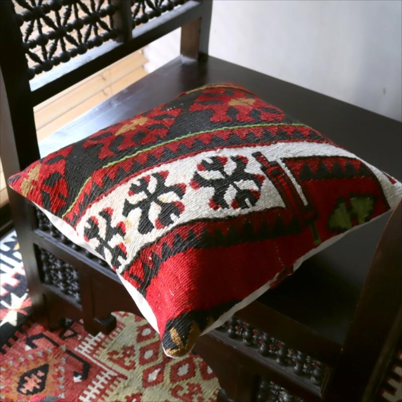 オールドキリム クッションカバーマラテヤ チフカナットキリム |  | 02