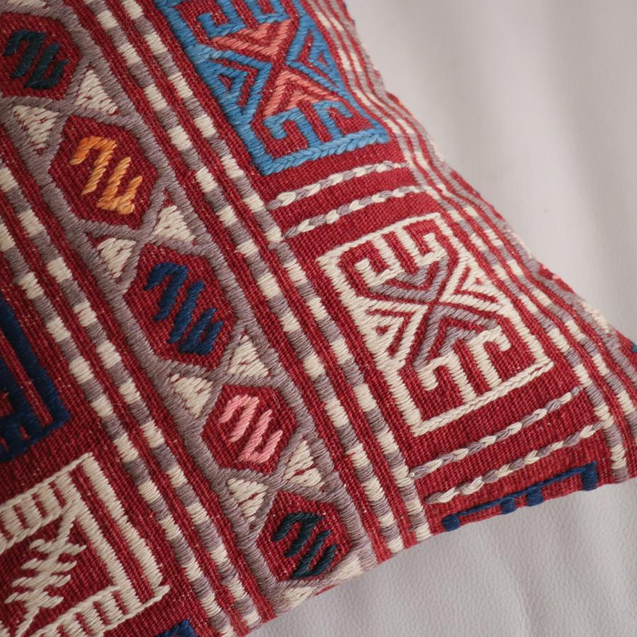 オールドキリム クッションカバー 40cm角 40×40cm ベルガマ ジジム |  | 03
