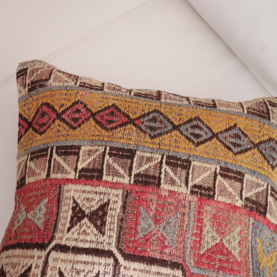 オールドキリム クッションカバー 40cm角 40×40cm アフィヨン ジジム |  | 02
