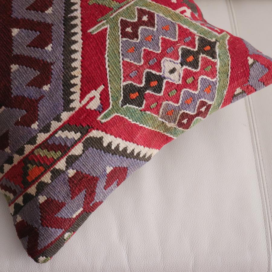 オールドキリム クッションカバー 40cm角 40×40cm エシュメ |  | 02