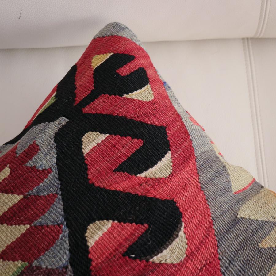 オールドキリム クッションカバー 40cm角 40×40cm エシュメ |  | 01