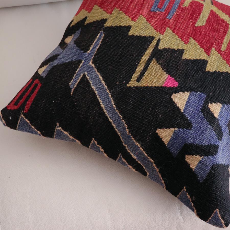 オールドキリム クッションカバー 40cm角 40×40cm アフィヨン |  | 02