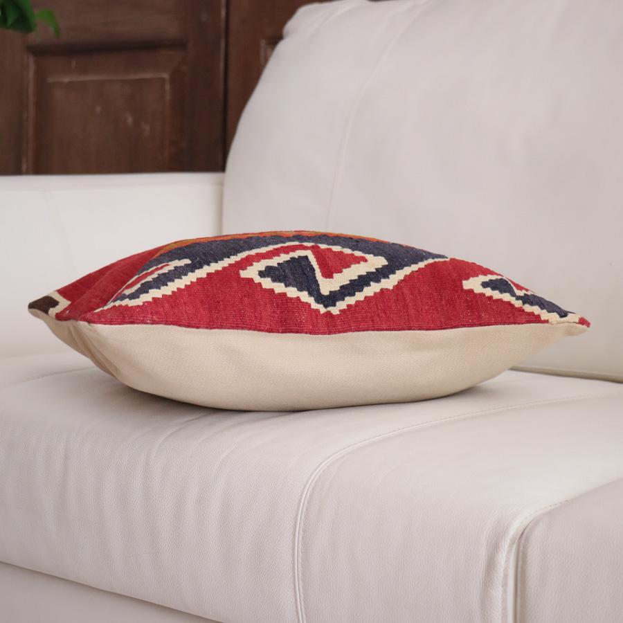 オールドキリム クッションカバー 40cm角 40×40cm クバ　レッド＆ネイビー　コーカサス地方 |  | 04