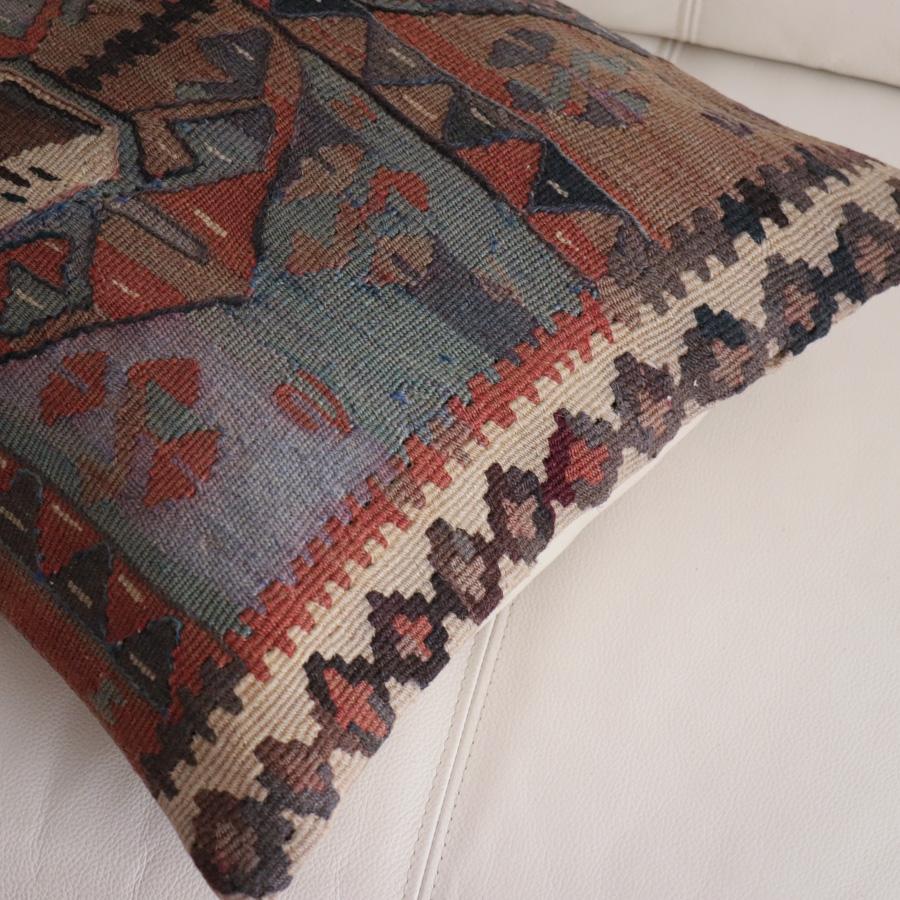 オールドキリム クッションカバー 40cm角 39×39cm ハッキャリ　トルコキリム |  | 01