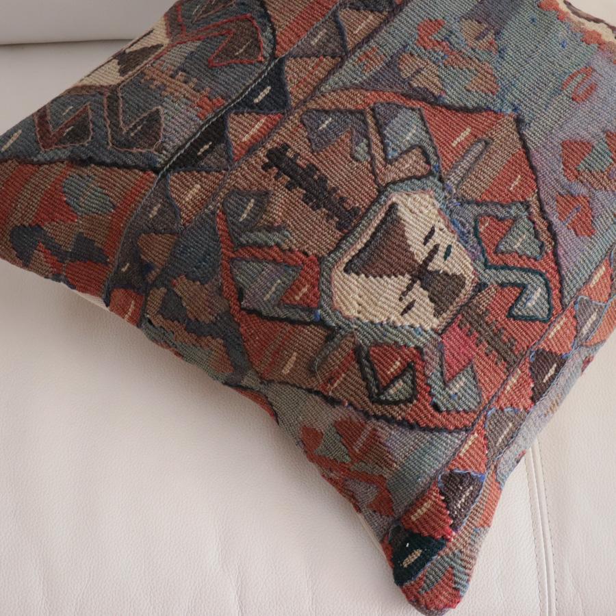 オールドキリム クッションカバー 40cm角 39×39cm ハッキャリ　トルコキリム |  | 02