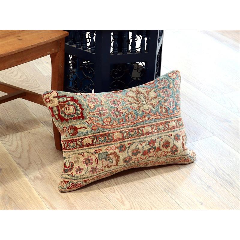 トライバルラグ 絨毯クッション 50×34cm コンヤ・ブルー＆レッド/横長 Lumber Pillow |  | 01