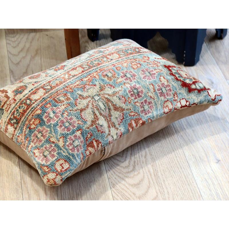 トライバルラグ 絨毯クッション 50×34cm コンヤ・ブルー＆レッド/横長 Lumber Pillow |  | 05