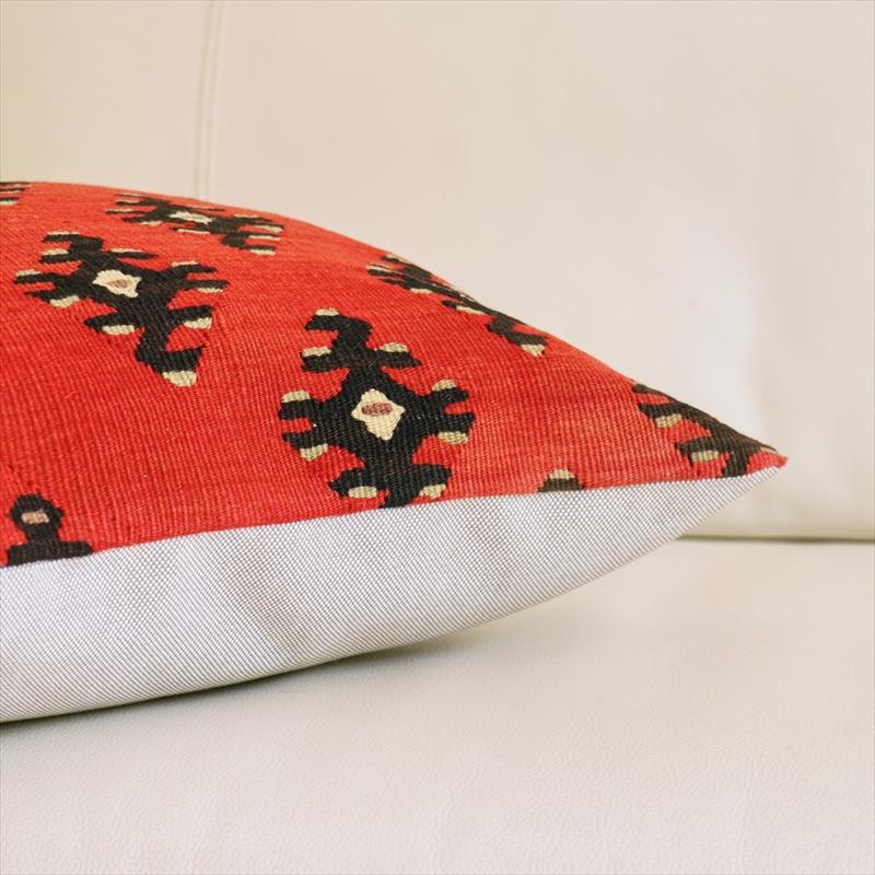 オールドキリムクッションカバー　40cm角サイズシャルキョイ Antique Kiilim Cushion |  | 04