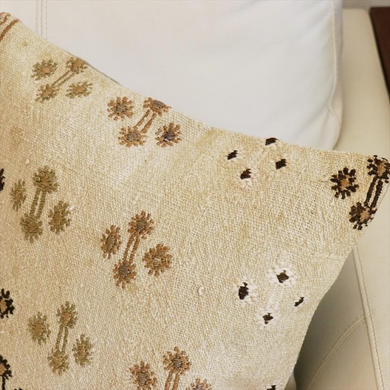 オールドキリムクッションカバー　40cm角サイズクリーム色　ジジム　Sivas Old Kilim |  | 01