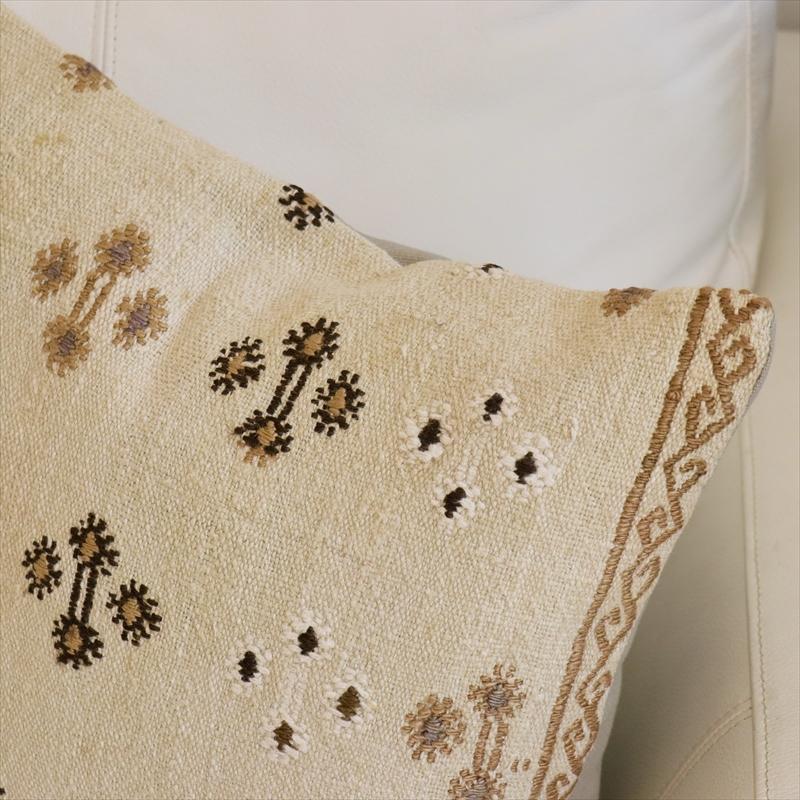 オールドキリムクッションカバー　40cm角サイズクリーム色　ジジム　Sivas Old Kilim |  | 01