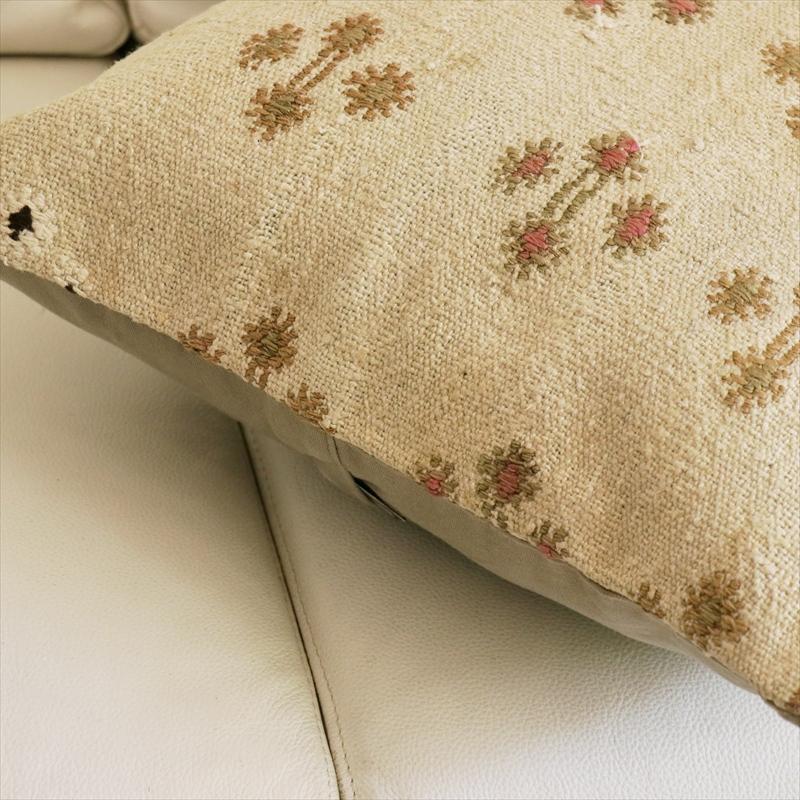 オールドキリムクッションカバー　40cm角サイズクリーム色　ジジム　Sivas Old Kilim |  | 03