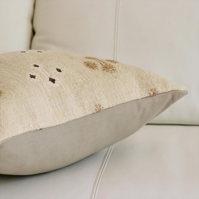 オールドキリムクッションカバー　40cm角サイズクリーム色　ジジム　Sivas Old Kilim |  | 04