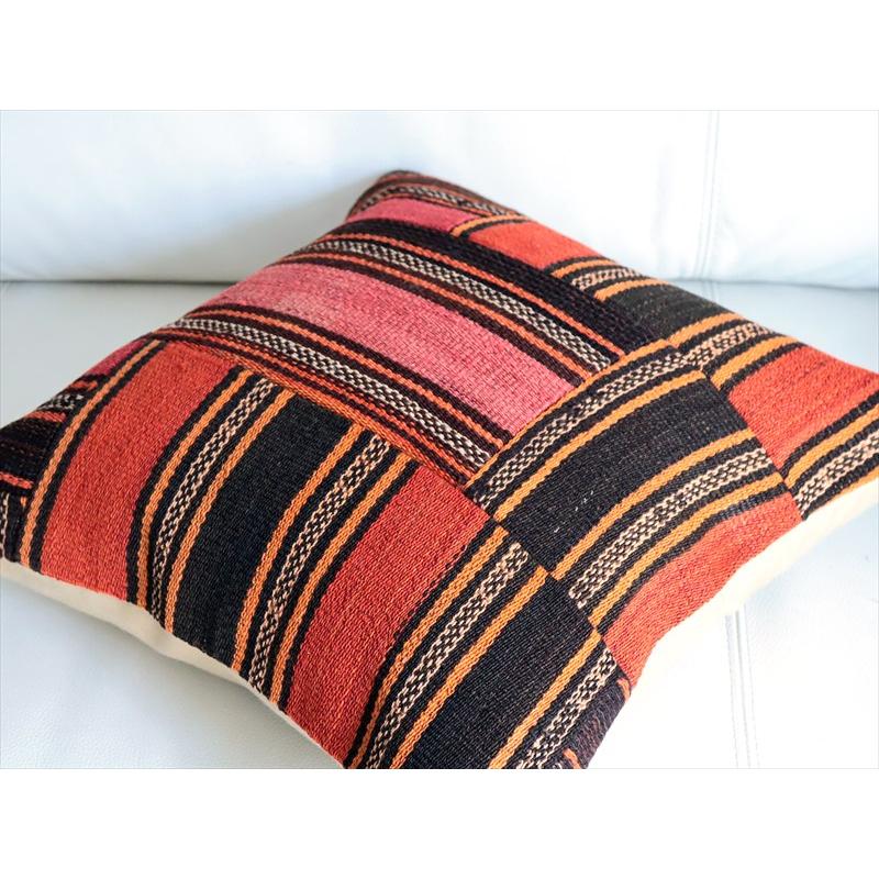 オールドキリムクッションカバー 39×39cm トルコのウール手織りキリム パッチワーク OUTLET・アウトレット・難あり |  | 03